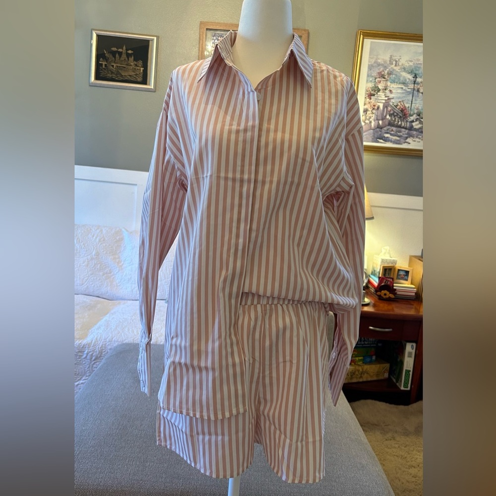 Women's 2 Piece Outfit Striped Long Sleeve Blouse Top with Shorts Set.